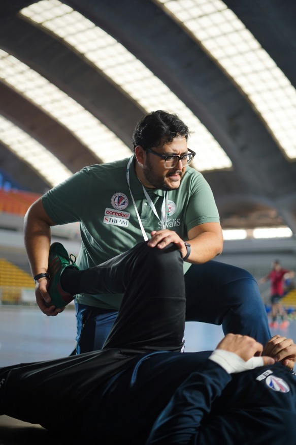 Assisted stretch and compression work between practitioner and client